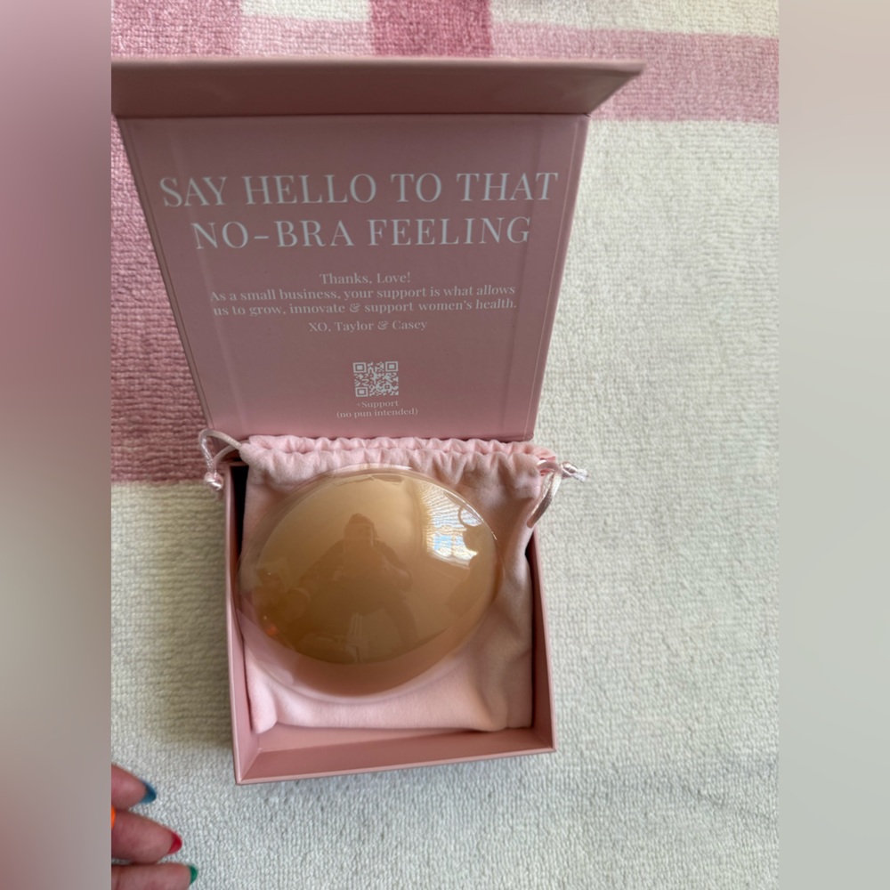 Grippy CAKES Circles Nude Adhesive Bra